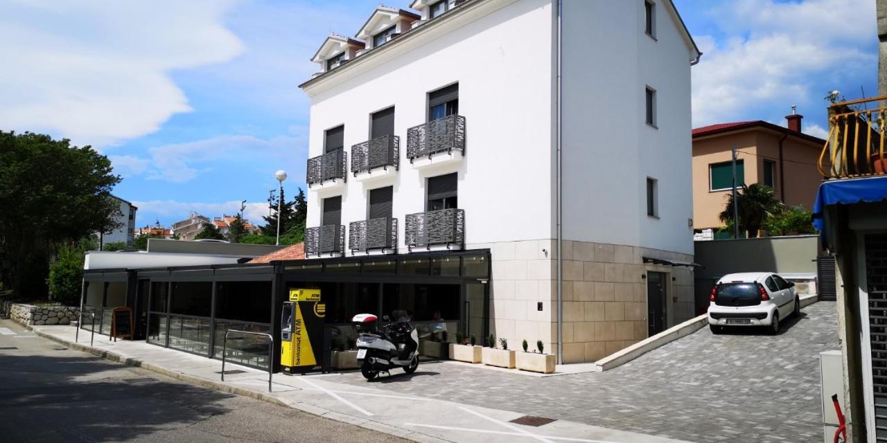 Azur Bed & Breakfast Novi Vinodolski Exterior photo