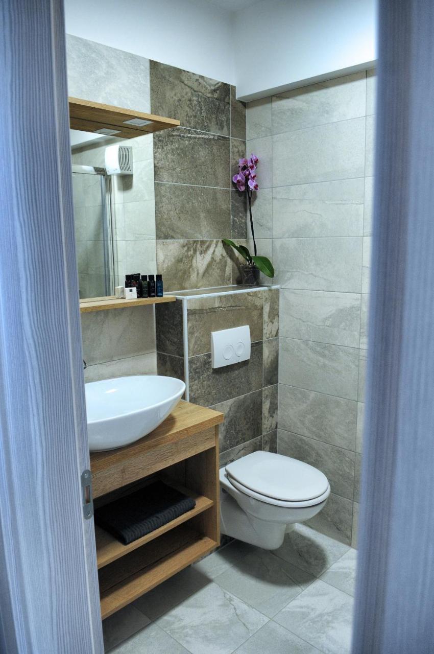 Azur Bed & Breakfast Novi Vinodolski Exterior photo