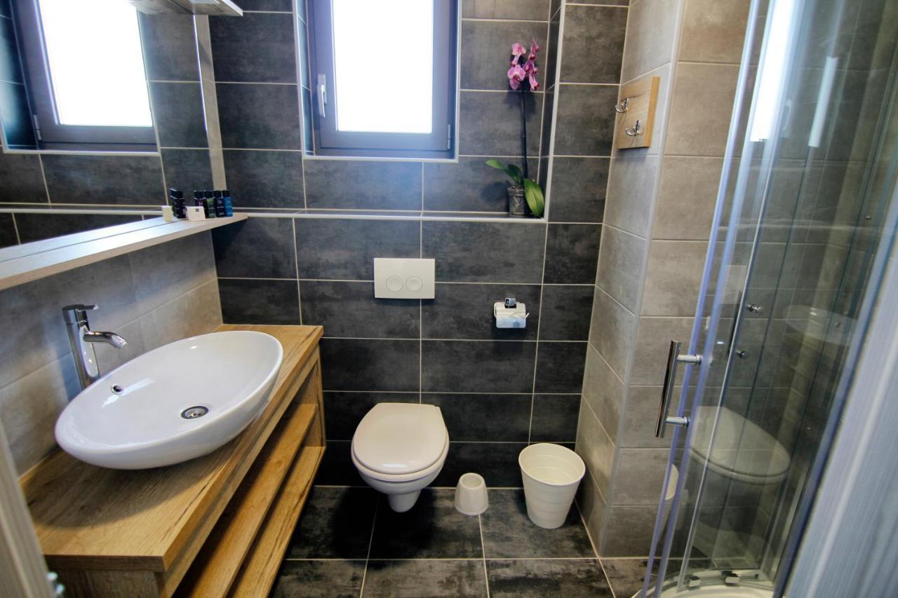 Azur Bed & Breakfast Novi Vinodolski Exterior photo